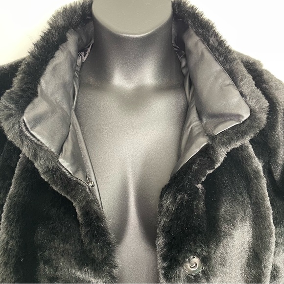 New York and Company Faux Fur Coat in size M - Picture 8 of 10